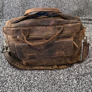 Men's 16" Komal's Passion Learhet Distressed Laptop/Messenger Bag